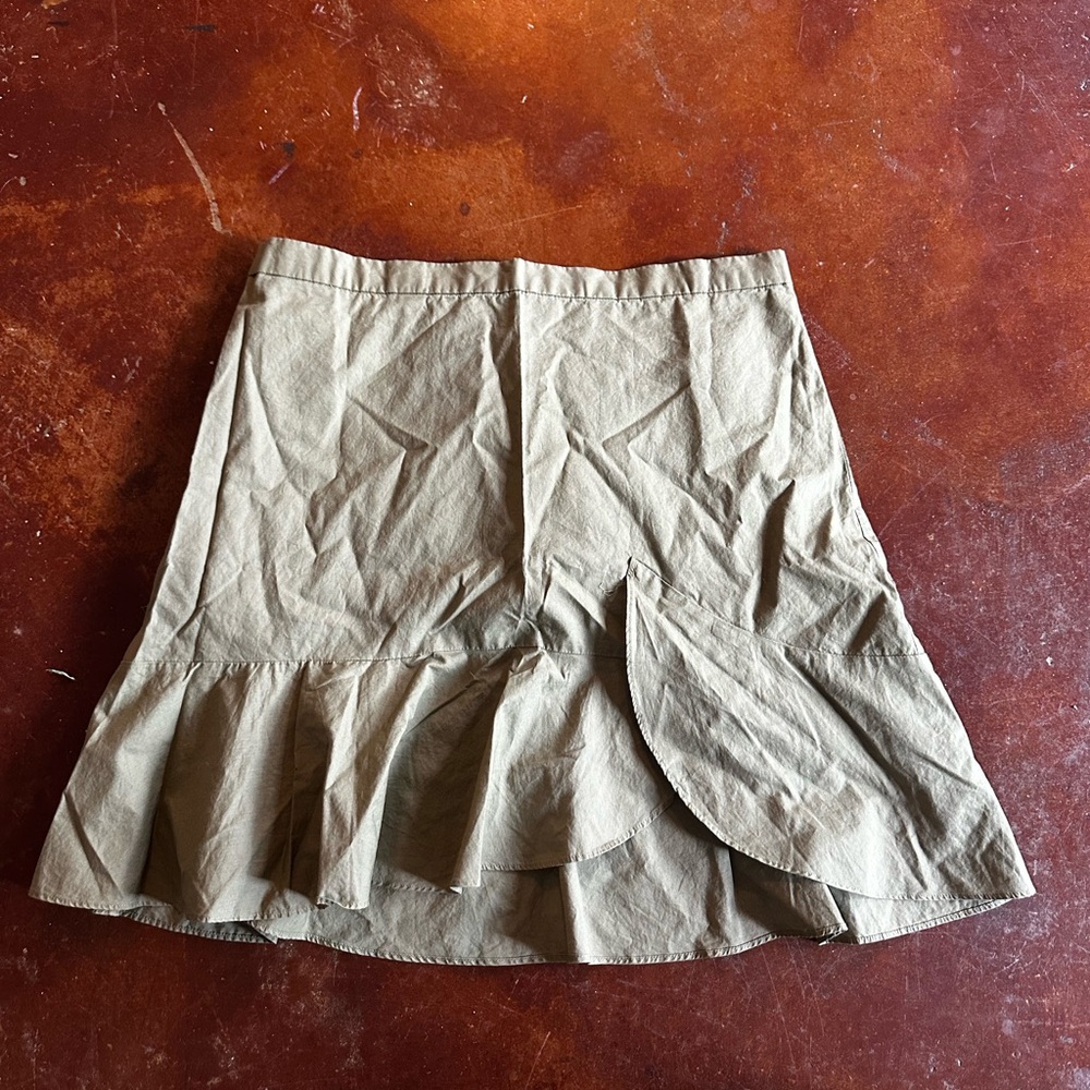 Madewell Mini Skirt with Ruffled Asymmetrical Design size 4